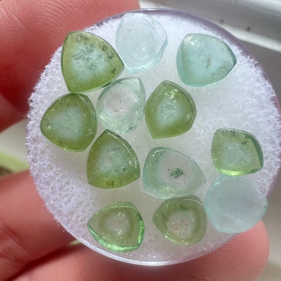 8 carats or genuine watermelon tourmaline polished slices! With gem jar . NICE!! - Picture 12 of 15